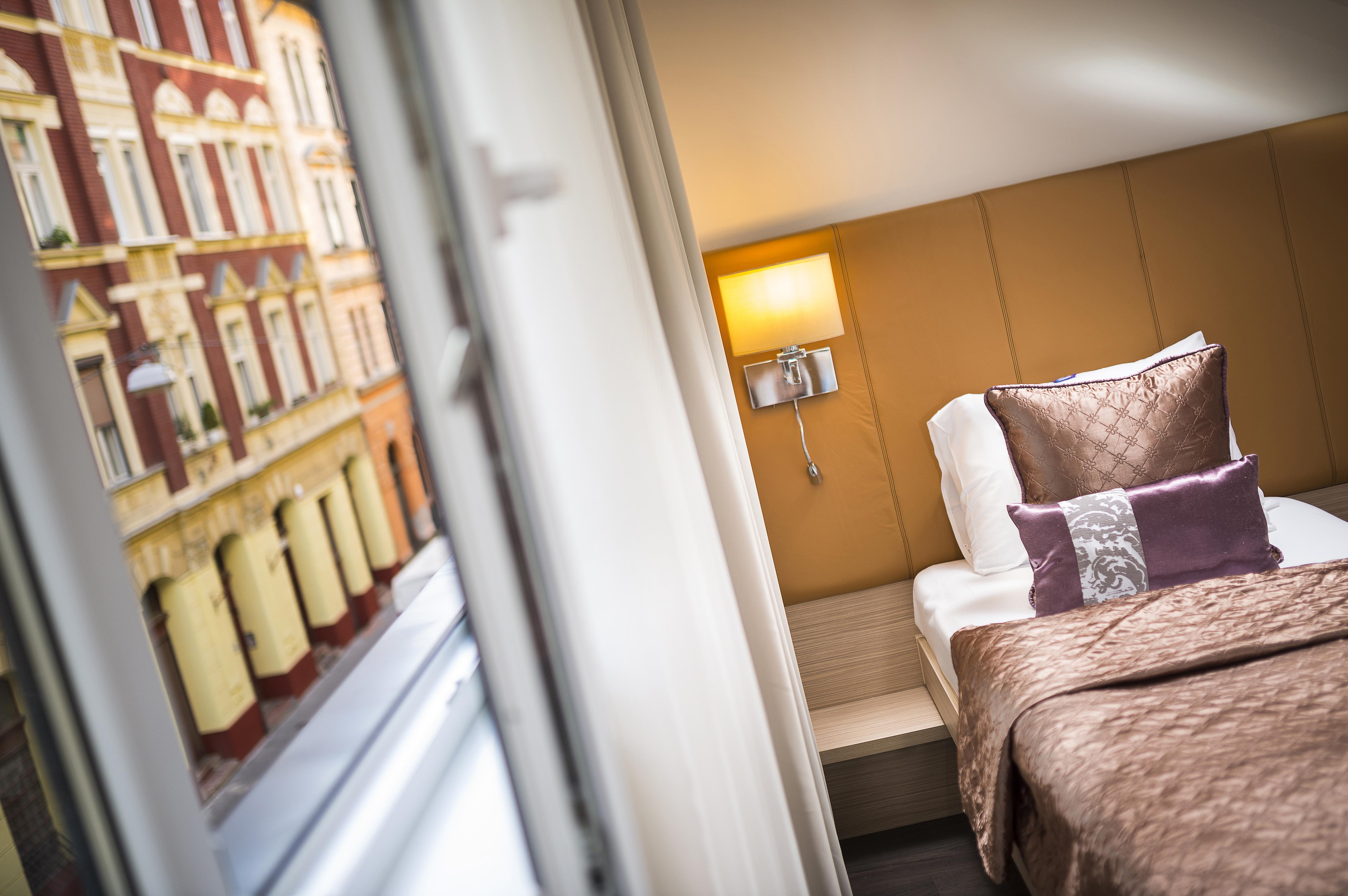 Bo33 Hotel Family & Suites Budapeste Exterior foto