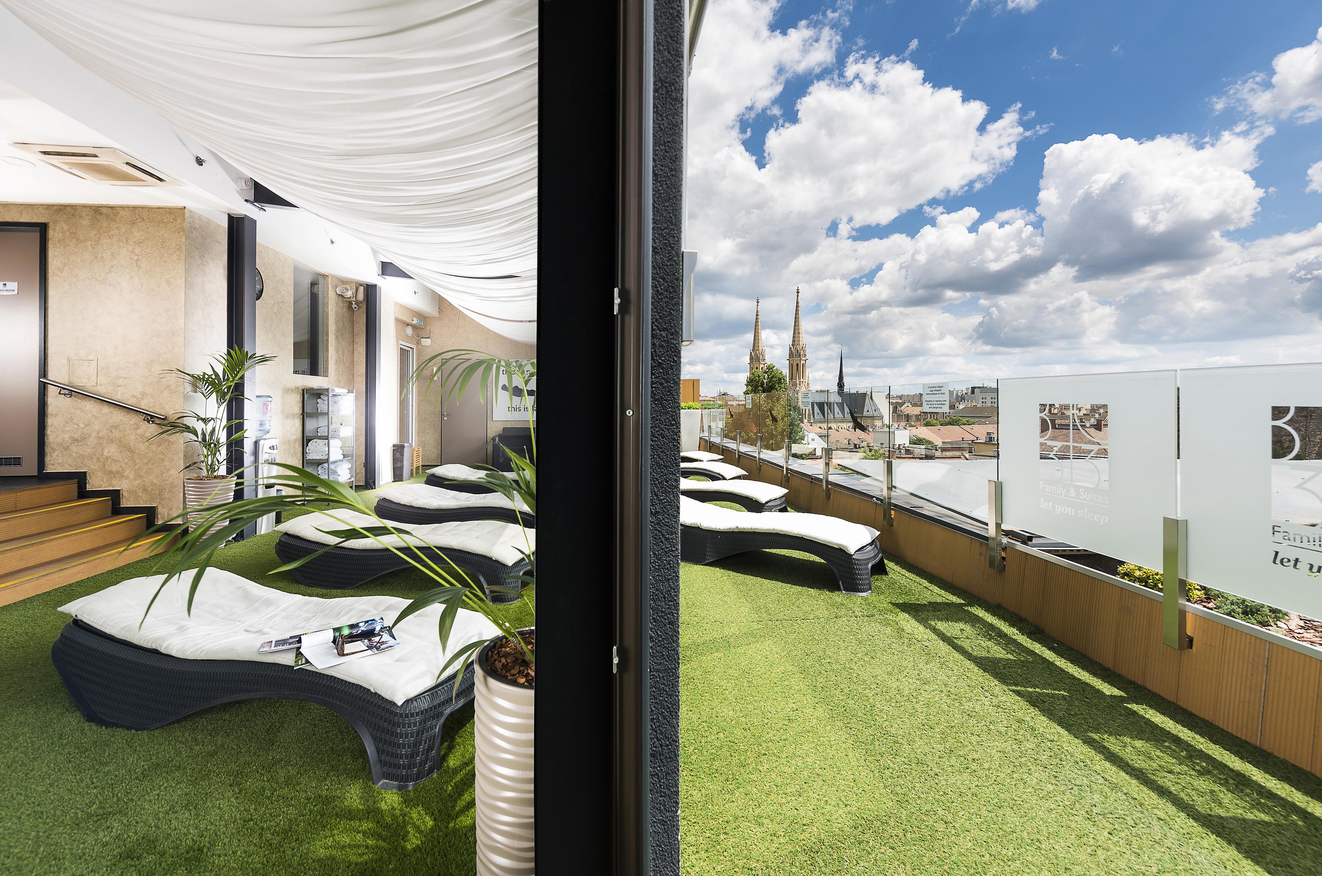Bo33 Hotel Family & Suites Budapeste Exterior foto