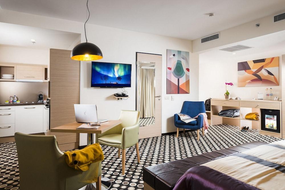 Bo33 Hotel Family & Suites Budapeste Exterior foto